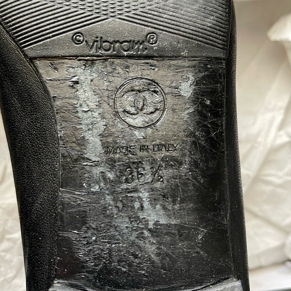 Authentic pre loved Chanel Leather Ballet Flats 36.5 Patent Cap Toe - Picture 11 of 16